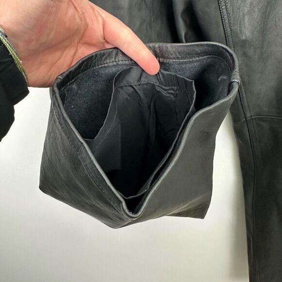 Silhouettes Vintage Women’s Plus size Black Leather High Rise Tapper Leg Pant - Picture 11 of 11